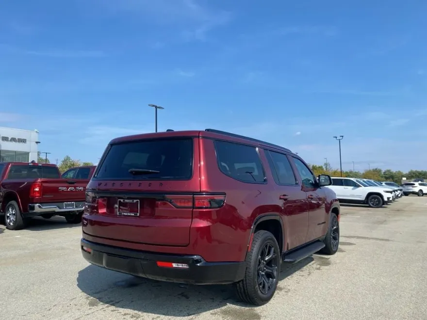 2025 Jeep Wagoneer Carbide Series II photo 1