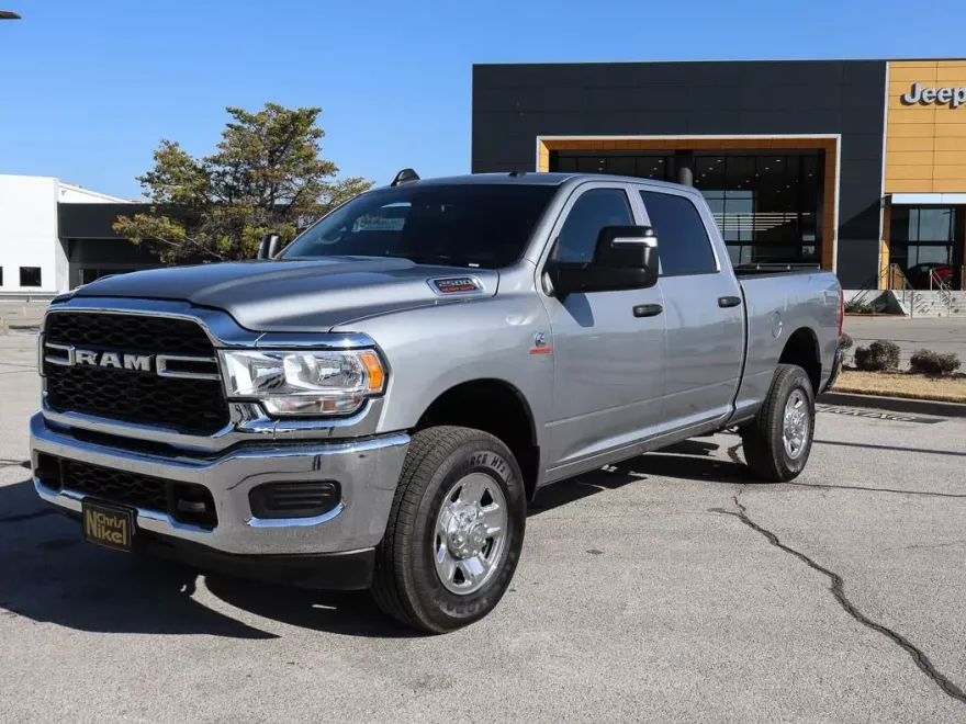 2024 Ram 2500 Tradesman photo 1