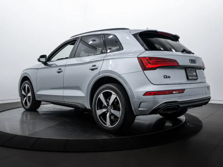 2023 Audi Q5 S line Premium Plus photo 1