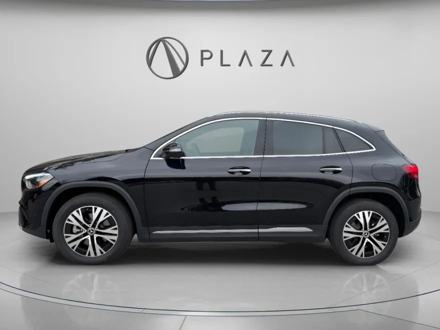 2025 Mercedes Benz GLA 250 4MATIC photo 1