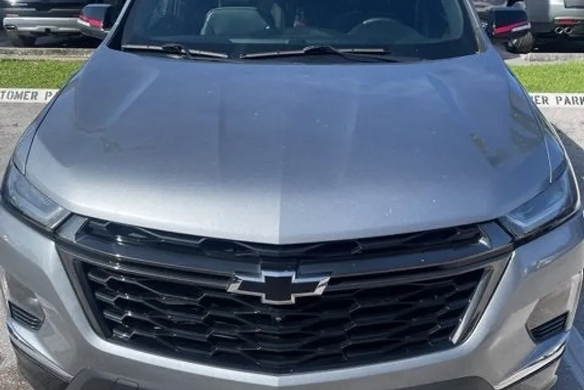 2023 Chevrolet Traverse Premier photo 1