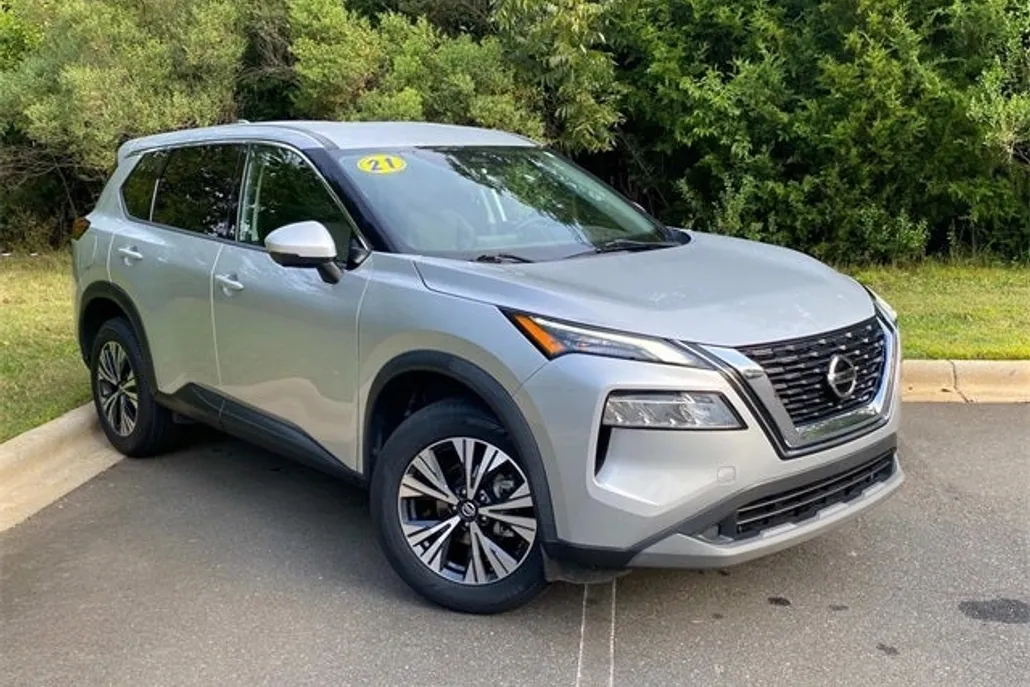 2021 Nissan Rogue SV photo 1