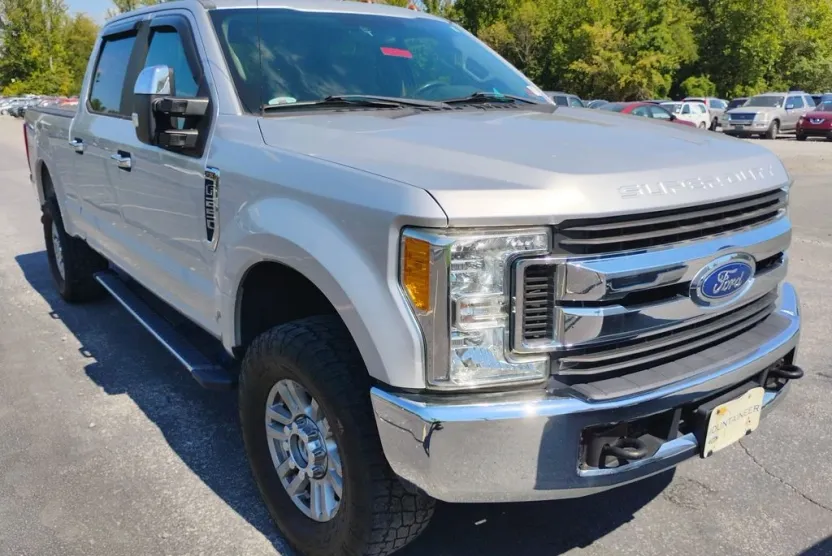 2017 Ford F-250 XL photo 1