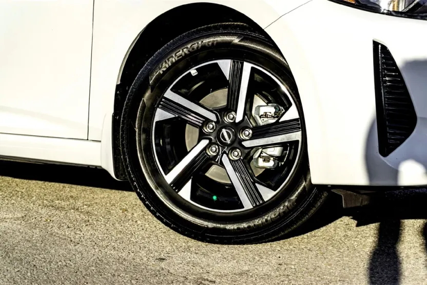 2025 Nissan Sentra SV photo 1
