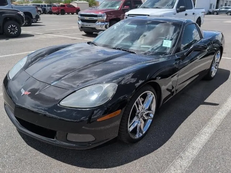 2005 Chevrolet Corvette Base photo 1