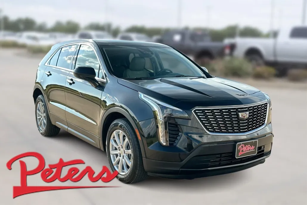 2022 Cadillac XT4 Luxury photo 1