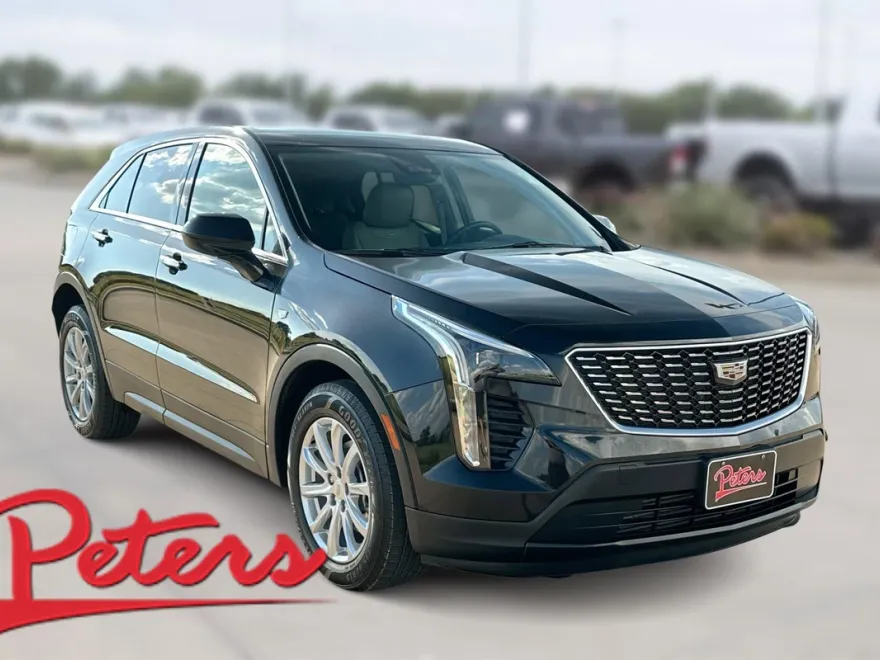 2022 Cadillac XT4 Luxury photo 1
