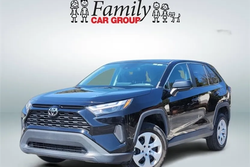 2024 Toyota RAV4 LE photo 1