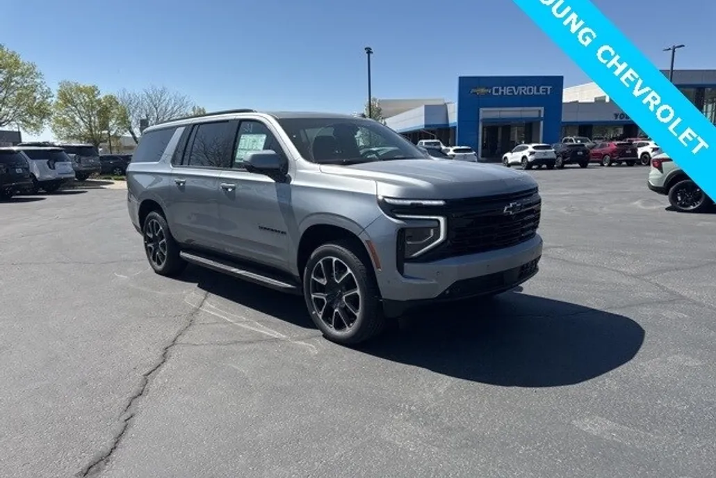 2025 Chevrolet Suburban RST photo 1