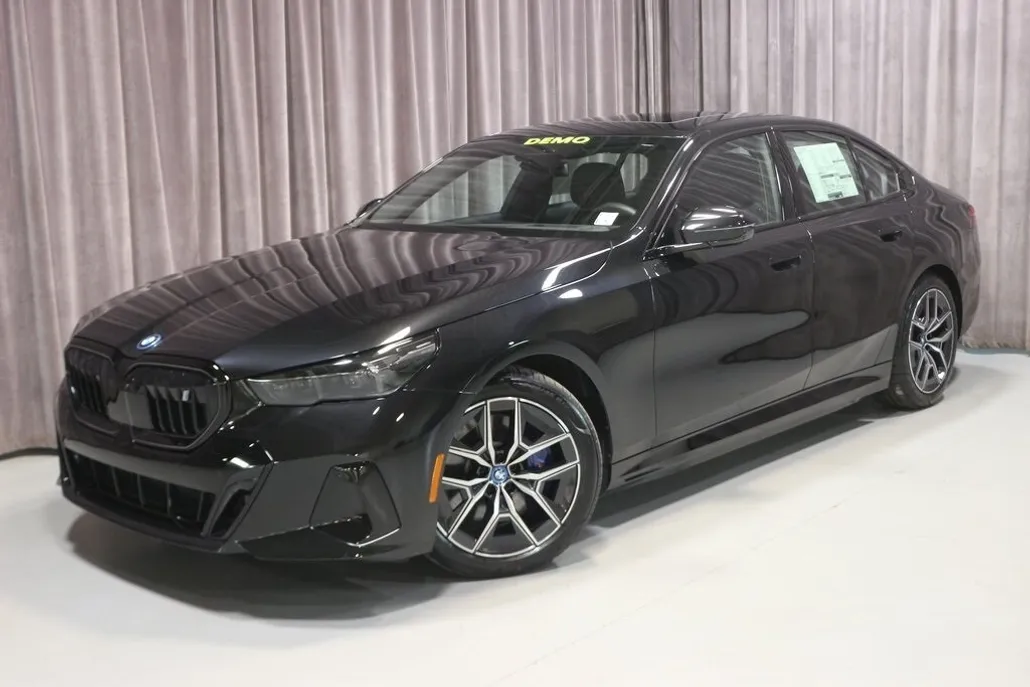 2025 Bmw i5 xDrive40 photo 1