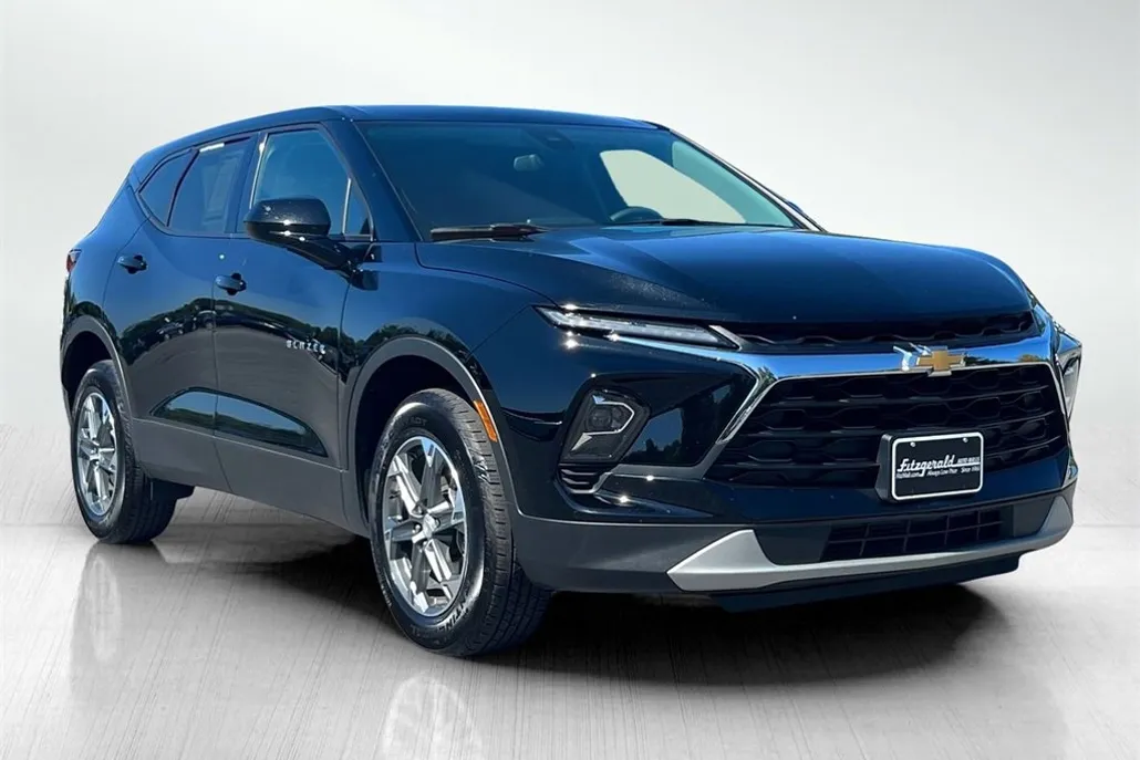 2025 Chevrolet Blazer 2LT photo 1