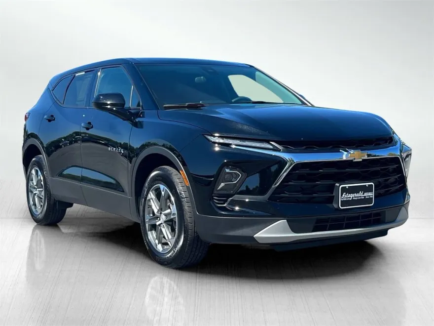 2025 Chevrolet Blazer 2LT photo 1