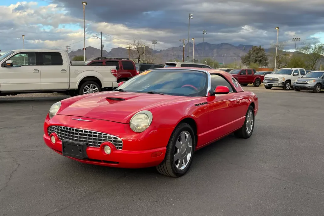 2002 Ford Thunderbird Deluxe photo 1