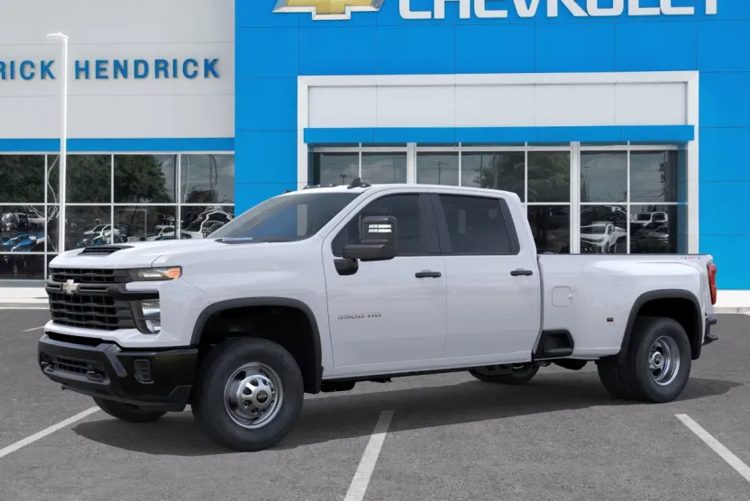2026 Chevrolet Silverado 3500HD photo 1