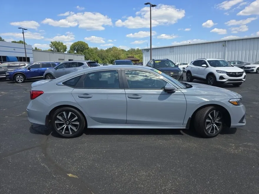 2023 Honda Civic EX photo 1
