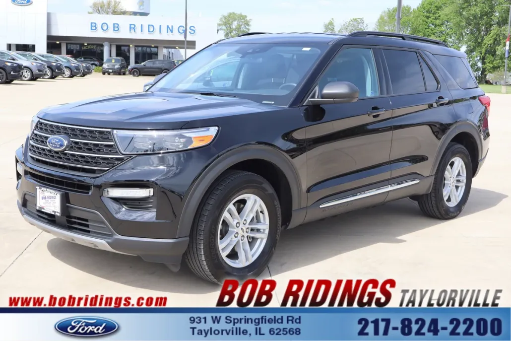 2023 Ford Explorer XLT photo 1