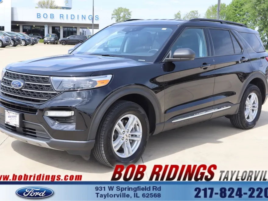 2023 Ford Explorer XLT photo 1