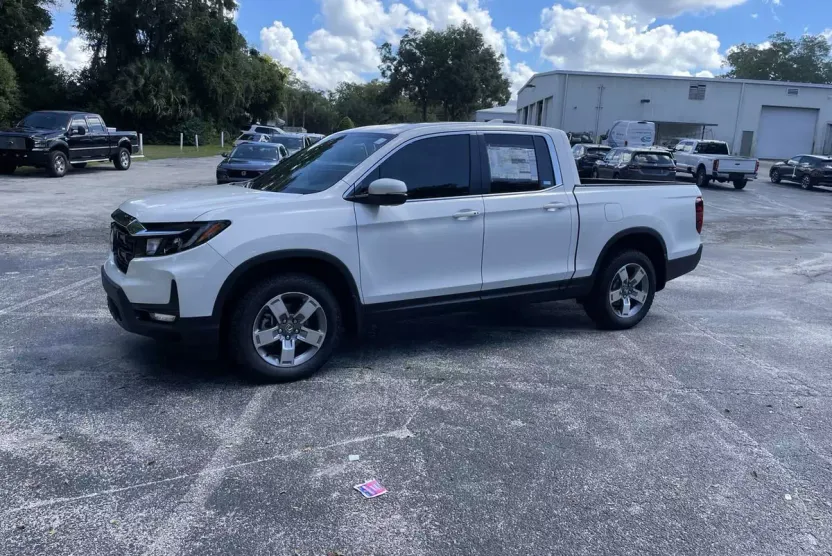2025 Honda Ridgeline RTL photo 1