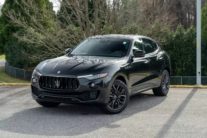 2024 Maserati Levante GT photo 1