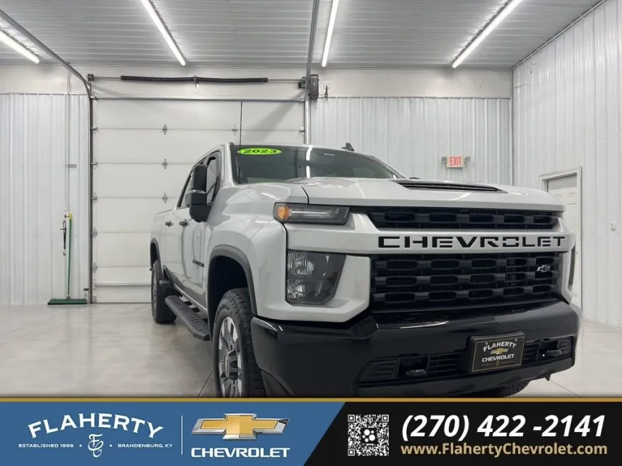 2023 Chevrolet Silverado 2500HD Custom photo 1