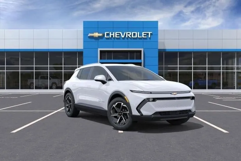 2026 Chevrolet Equinox EV 1LT photo 1