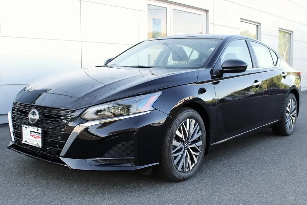 2025 Nissan Altima SV Special Edition photo 1