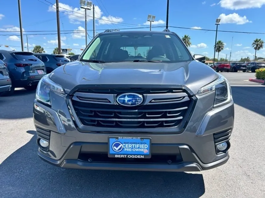 2022 Subaru Forester Limited photo 1