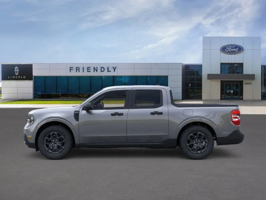 2025 Ford Maverick XLT photo 1