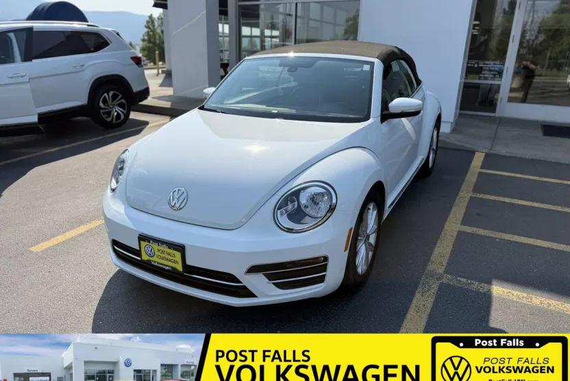 2017 Volkswagen Beetle Convertible photo 1