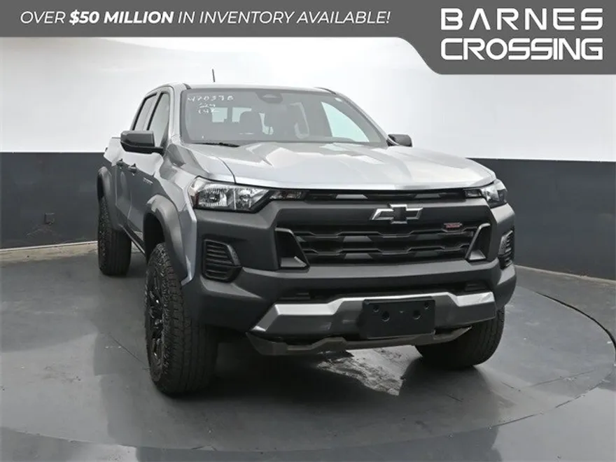 2024 Chevrolet Colorado Trail Boss photo 1