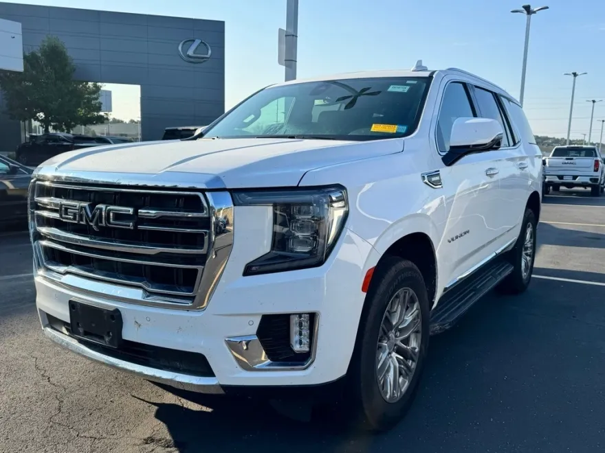 2022 Gmc Yukon SLT photo 1