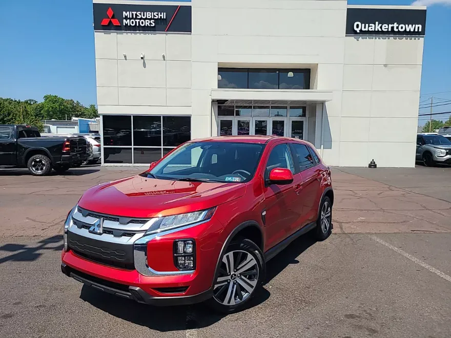 2024 Mitsubishi Outlander Sport ES photo 1