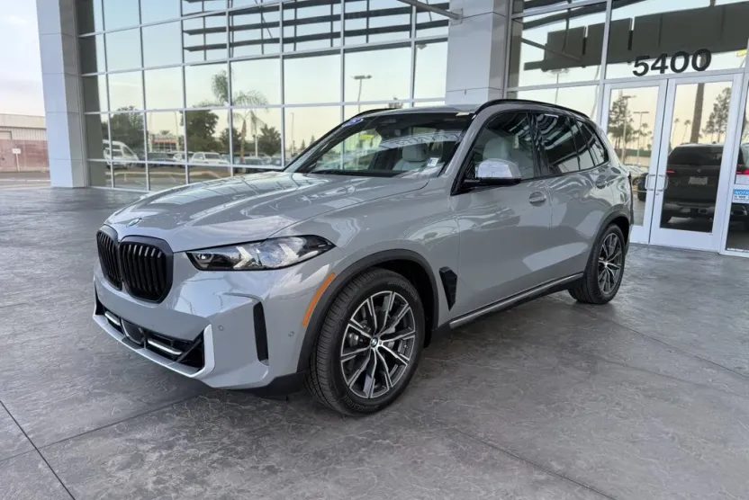 2025 Bmw X5 xDrive40i photo 1