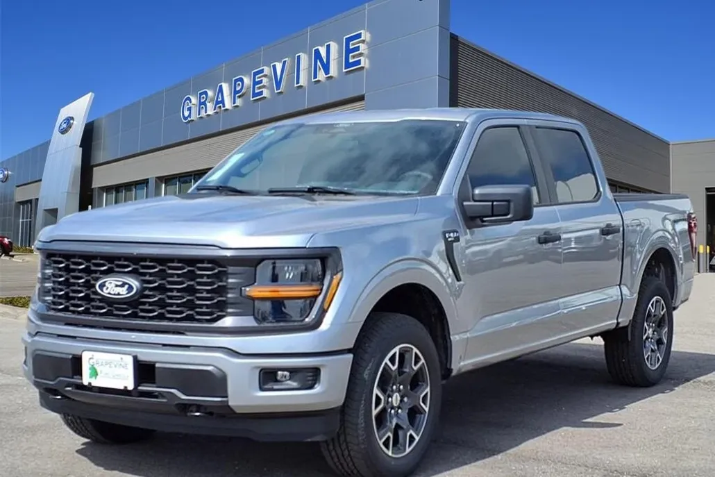 2025 Ford F-150 STX photo 1