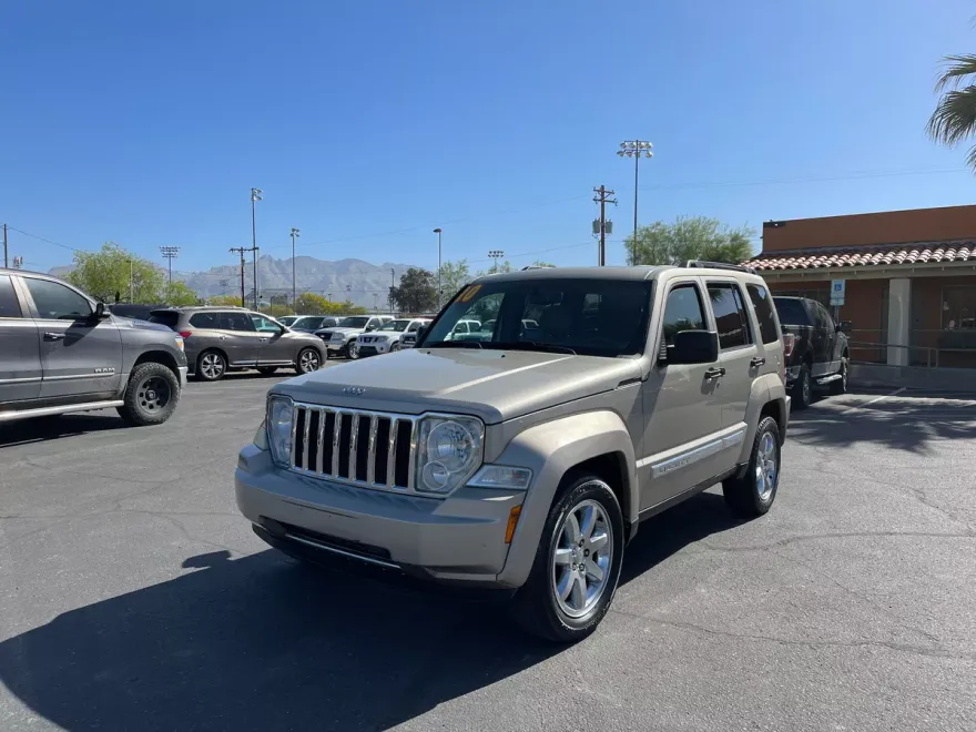 2010 Jeep Liberty Limited photo 1