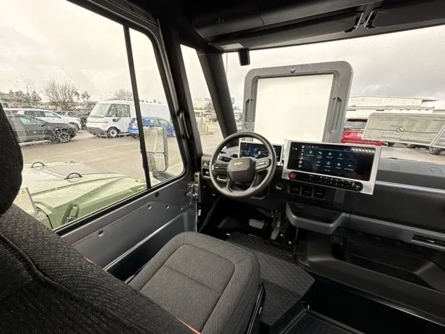 2025 Chevrolet BrightDrop 400 photo 8