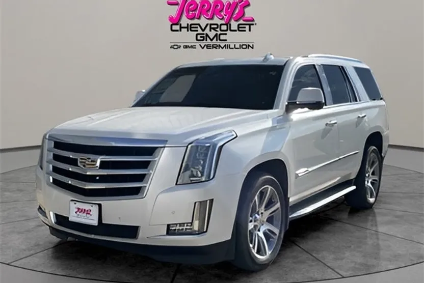 2015 Cadillac Escalade Luxury photo 1