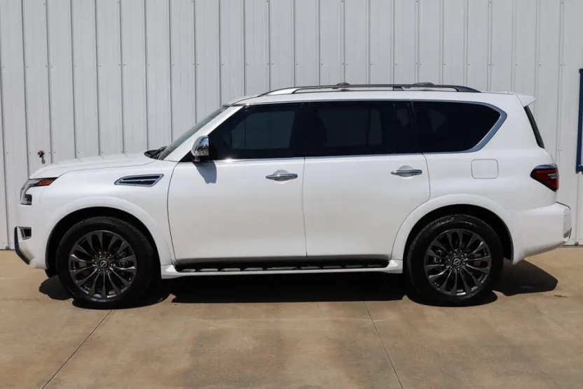 2024 Nissan Armada Platinum photo 1