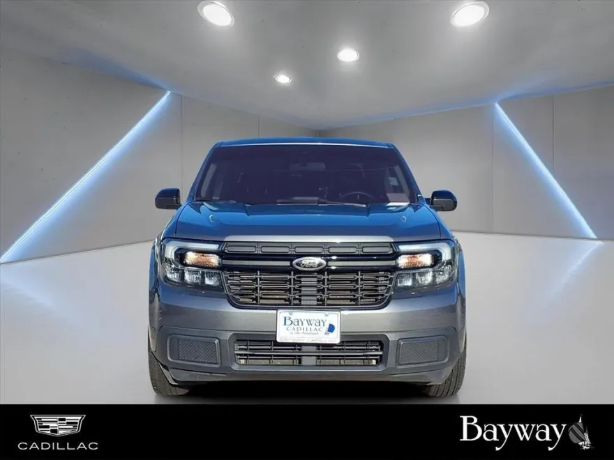 2023 Ford Maverick XL photo 1
