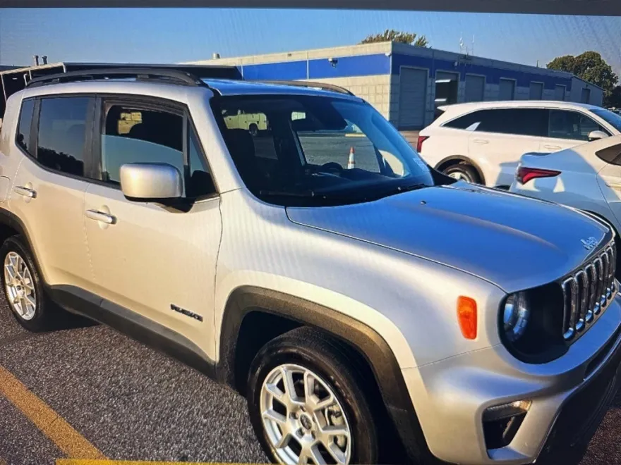 2020 Jeep Renegade Latitude photo 1