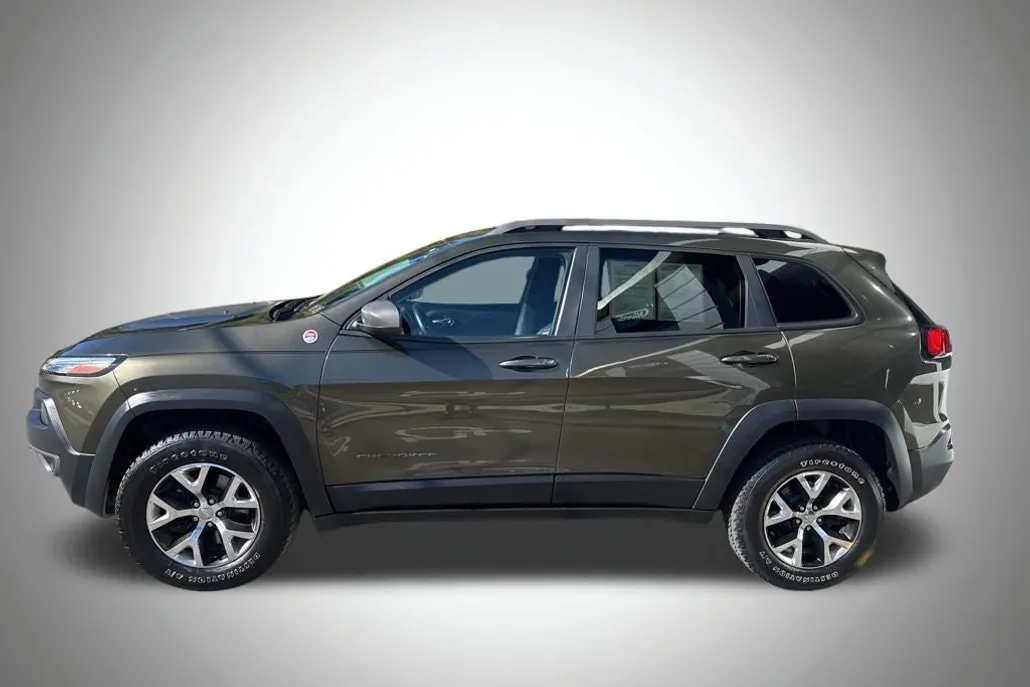 2014 Jeep Cherokee Trailhawk photo 1