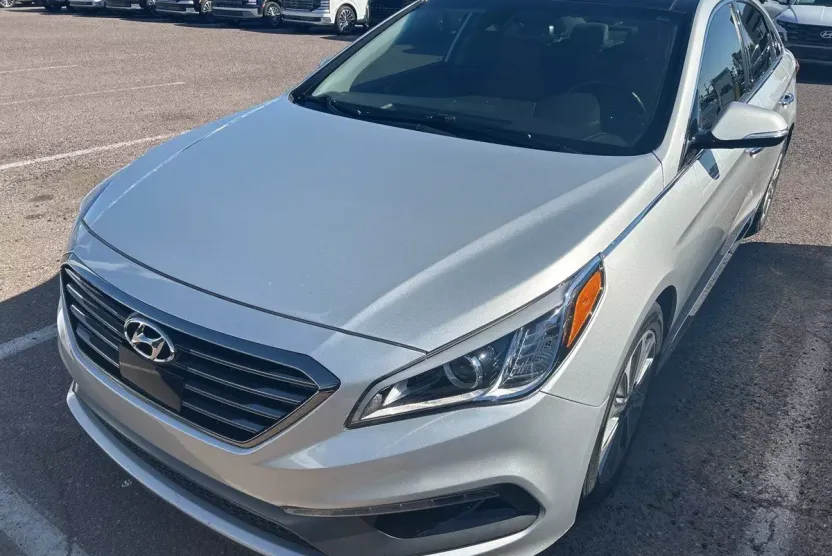 2016 Hyundai Sonata Base photo 1
