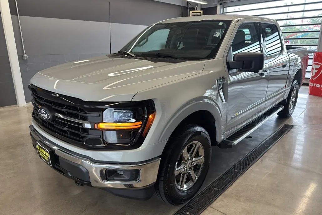 2024 Ford F-150 XLT photo 1