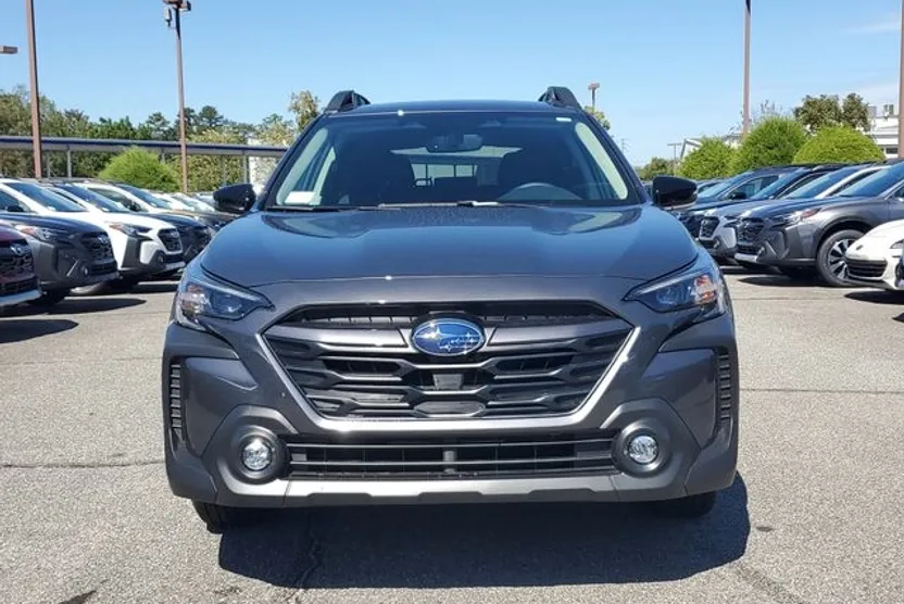 2025 Subaru Outback Premium photo 1