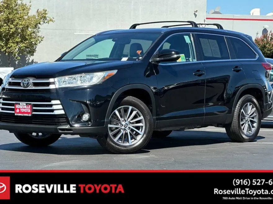 2019 Toyota Highlander XLE photo 1