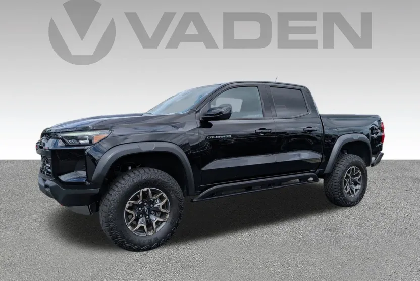 2024 Chevrolet Colorado ZR2 photo 1