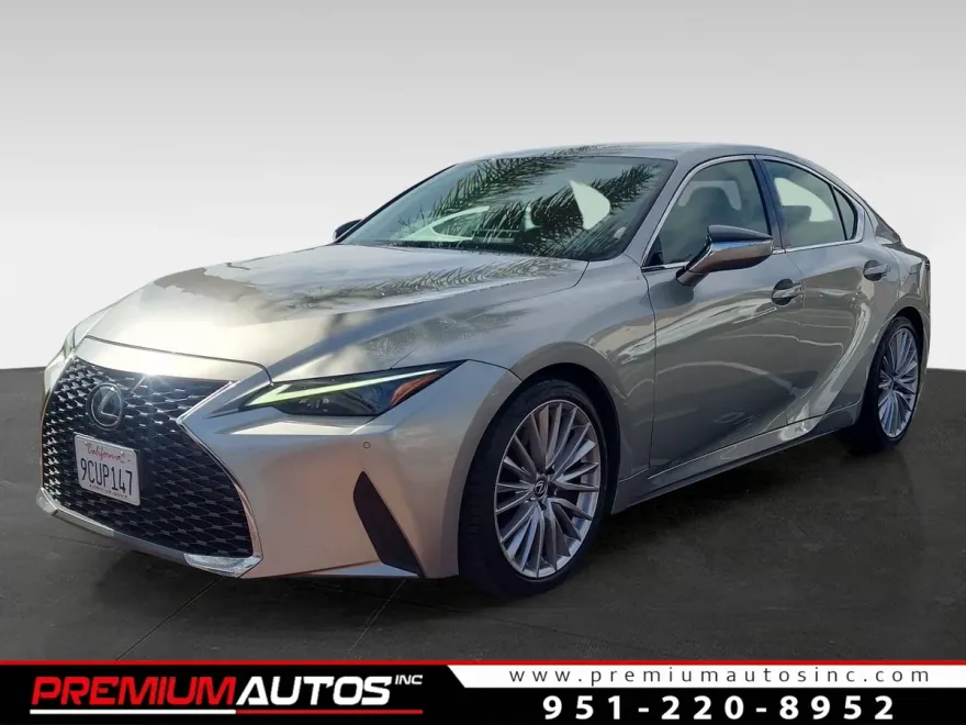 2022 Lexus IS 300 photo 1