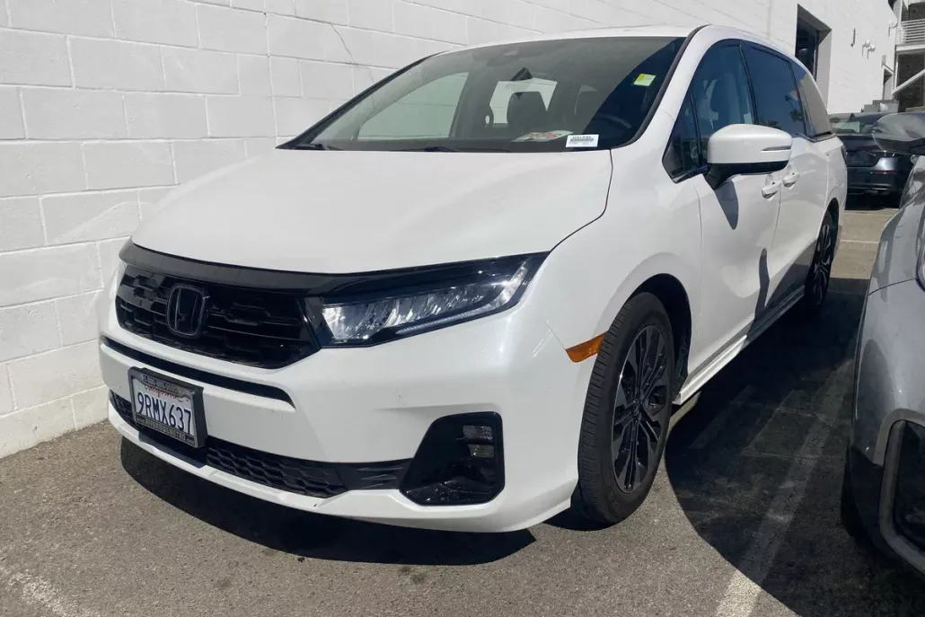 2025 Honda Odyssey Elite photo 1