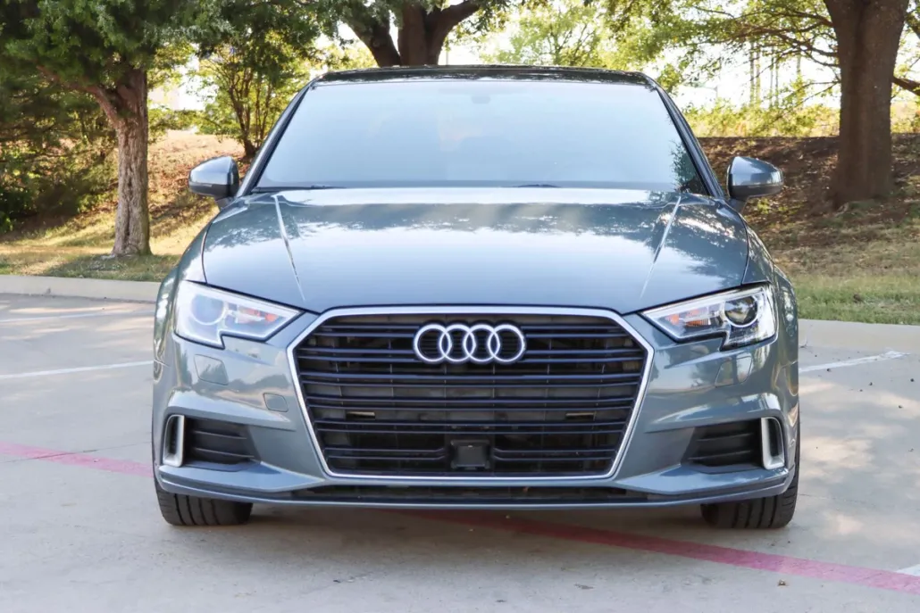 2018 Audi A3 Premium photo 1