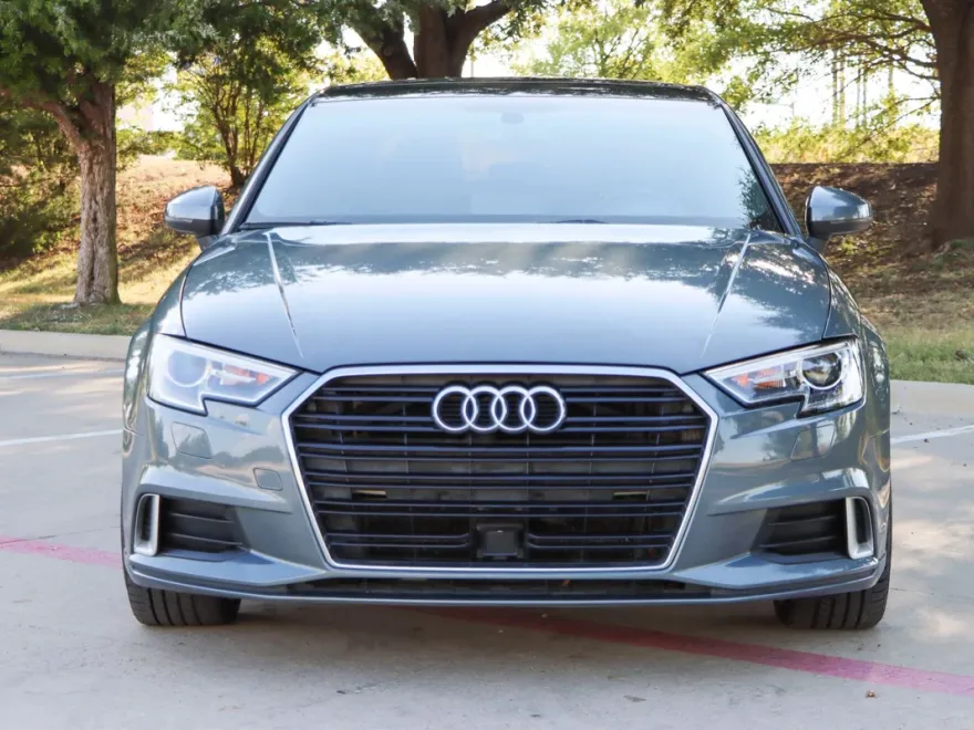 2018 Audi A3 Premium photo 1